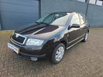 Skoda Fabia 1.4 50KW 2001 Zwart 1 jaar apk 4-12-2026, Auto's, Skoda, Voorwielaandrijving, Handgeschakeld, 1397 cc, Euro 4