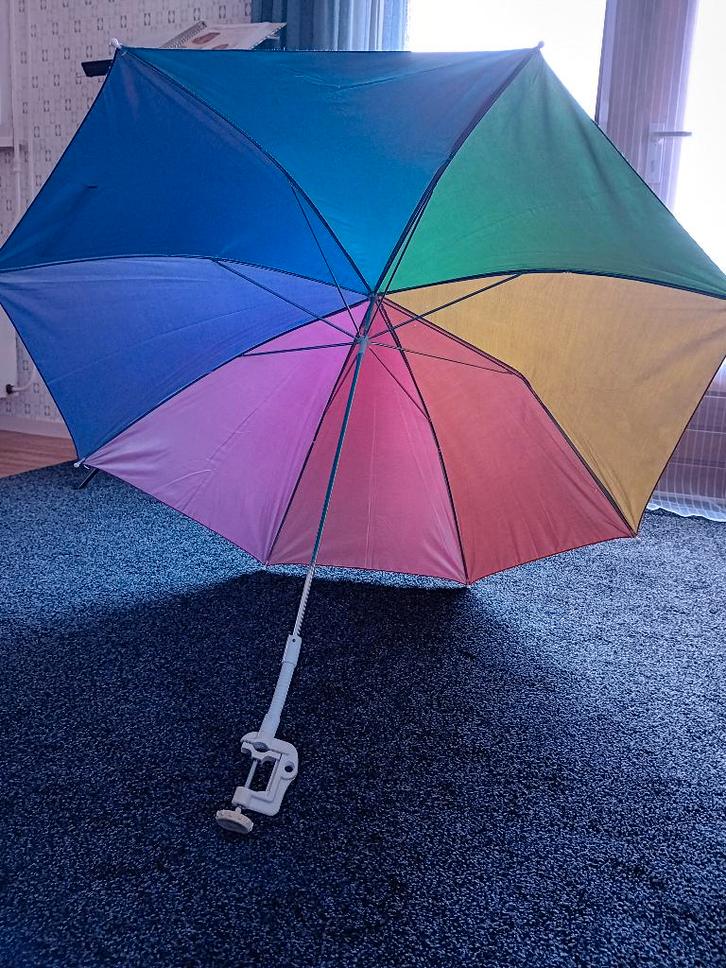 Parasol met klem (voor aan kinderwagen, strandstoel e.d.), Tuin en Terras, Parasols, Gebruikt, Overige typen, 1 tot 2 meter, Kantelbaar