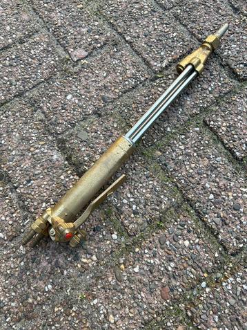 Harris snijbrander beschikbaar voor biedingen