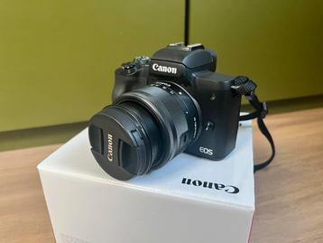 Complete cameraset – Canon EOS M50 Mark II + accessoires beschikbaar voor biedingen
