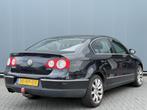 Volkswagen Passat BWJ 2005 2.0 FSI Comfortline (bj 2005), Auto's, Volkswagen, Voorwielaandrijving, 4 cilinders, Zwart, Bedrijf
