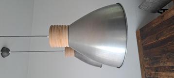 2 hang lampen. beschikbaar voor biedingen