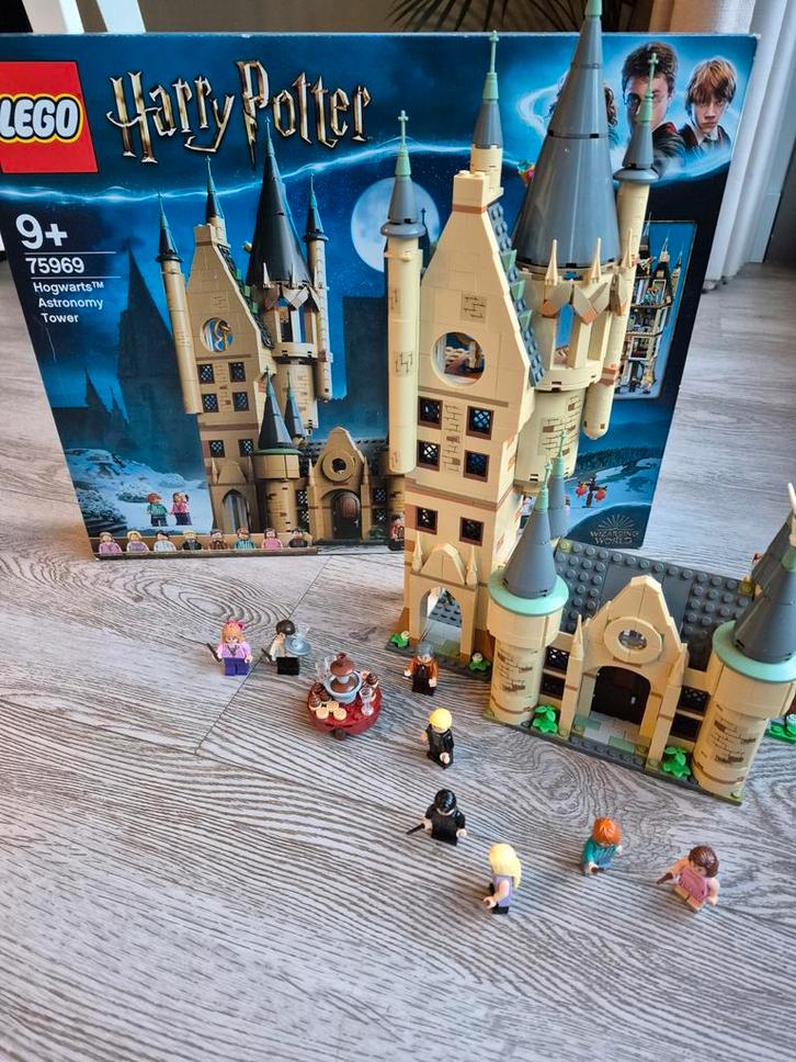 LEGO Harry Potter Astronomietoren 75969 - Compleet met doos, Kinderen en Baby's, Speelgoed | Duplo en Lego, Zo goed als nieuw