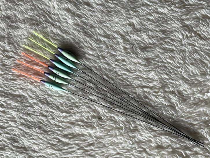adv 293 / NIEUW set 6 dobbers BAZZERLA  0,15gr, Watersport en Boten, Hengelsport | Witvissen, Nieuw, Dobber of Lood, Ophalen of Verzenden