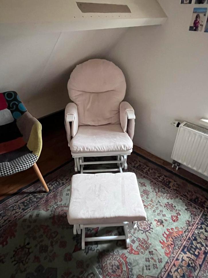 Schommelstoel met Voetstuk - Relax en Geniet!, Huis en Inrichting, Fauteuils, Zo goed als nieuw, Hout, 50 tot 75 cm, 75 tot 100 cm