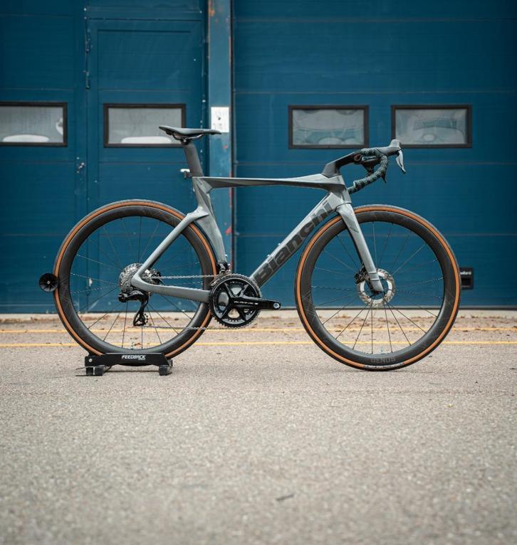 Bianchi Oltre Comp Dura Ace Ere 53 Aero Carbon Racefiets, Fietsen en Brommers, Fietsen | Racefietsen, Overige merken, Meer dan 20 versnellingen