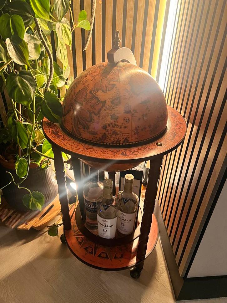 Wereldbol Bar - Stijlvol en Uniek!, Huis en Inrichting, Overige Huis en Inrichting, Zo goed als nieuw, Ophalen