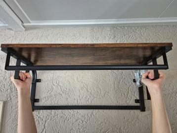 Industriële kapstok met jashaken en roede voor kledinghanger beschikbaar voor biedingen