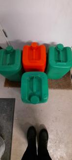 jerrycans schoon 4 stuks per jerrycan, Ophalen, Gebruikt