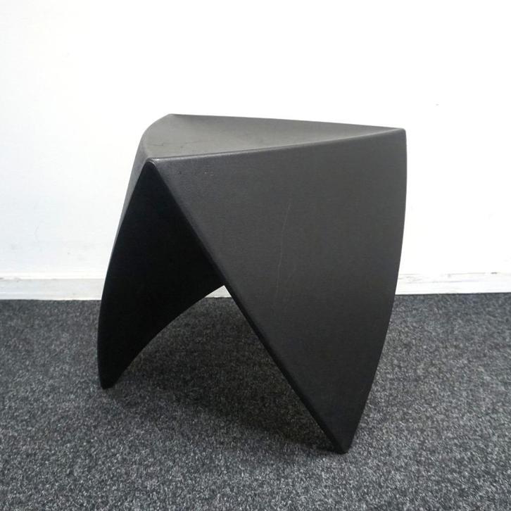 Design Kruk Mr. Lem van MyYour, zwart | Binnen /Buiten, Huis en Inrichting, Krukjes, Gebruikt, Hout, Ophalen of Verzenden