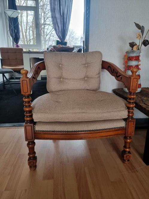 Prachtige Giorgetti Gallery fauteuil, 1970's houten stoel, Antiek en Kunst, Antiek | Meubels | Stoelen en Banken, Ophalen