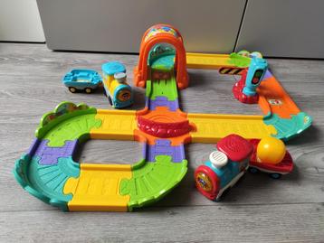 Vtech toet toet auto's treinbaan beschikbaar voor biedingen