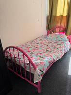 Kinderbed van metaal – roze – stevig en in goede staat, 85 tot 100 cm, Ophalen of Verzenden, Zo goed als nieuw, Matras