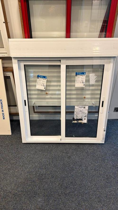 Nieuwe aluminium schuifraam( en )met inbouwrolluik, Doe-het-zelf en Verbouw, Kozijnen en Schuifpuien, Zo goed als nieuw, Aluminium