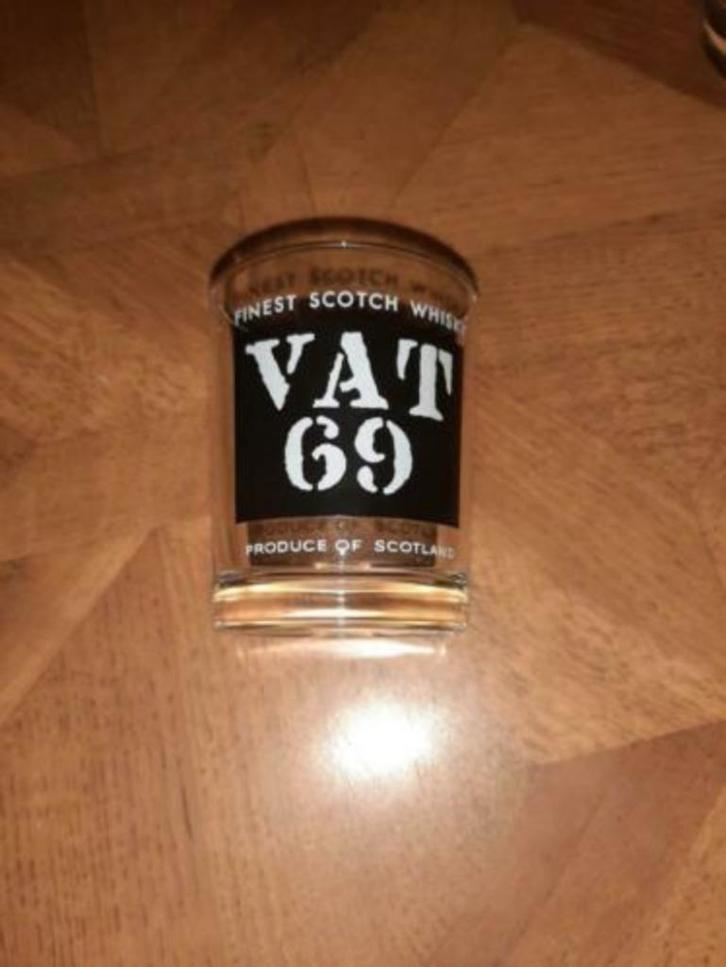 Finest Scotch Whisky VAT 69 glas, Verzamelen, Glas en Borrelglaasjes, Zo goed als nieuw, Overige typen, Ophalen of Verzenden