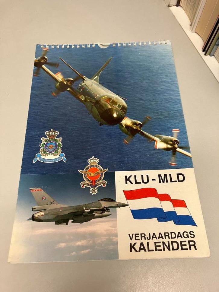 KLU MLD Verjaardagskalender, Boeken, Oorlog en Militair, Gelezen, 1945 tot heden, Ophalen of Verzenden