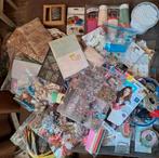 Groot lot knutselmateriaal kralen, schelpen, broche. Enz, Ophalen of Verzenden, Gebruikt, Materiaal
