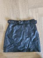 H&M imitatie leren rok maat S, Kleding | Dames, Maat 38/40 (M), H&M, Zwart, Ophalen of Verzenden