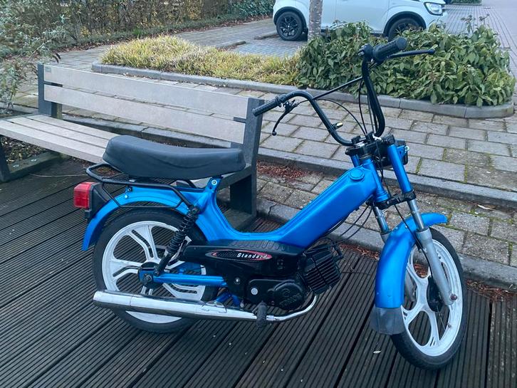 Tomos S25 met A35 blok - Vers Gespoten! en met Papieren!, Fietsen en Brommers, Brommers | Tomos, Gebruikt, Standard, Maximaal 45 km/u