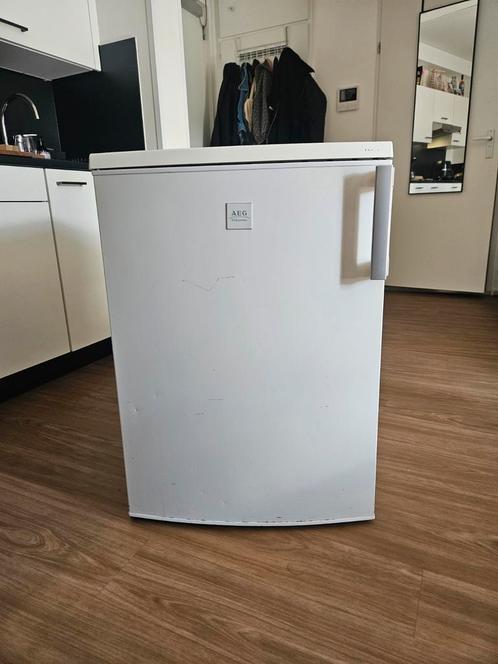 AEG Koelkast - Compact en Functioneel, Witgoed en Apparatuur, Koelkasten en IJskasten, Gebruikt, Zonder vriesvak, Minder dan 75 liter