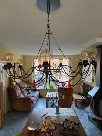 Moderne metalen design hanglamp beschikbaar voor biedingen