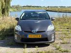 Toyota Prius 1.8 Full Hybrid 136PK Aut 2010 Grijs, Auto's, Beige, 4 cilinders, Origineel Nederlands, Bedrijf