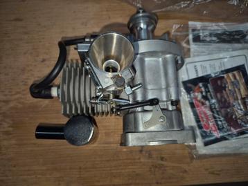 Splinternieuwe us engines 25cc benzine motor opruiming  beschikbaar voor biedingen