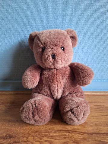 Knuffelbeer beschikbaar voor biedingen