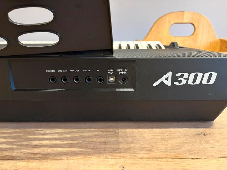 MEDELI keuboard A300, Muziek en Instrumenten, Keyboards, Zo goed als nieuw, 61 toetsen, Overige merken, Ophalen