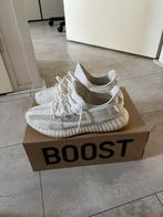 Yeezy boost 350 V2 Bone maat 46, Kleding | Heren, Schoenen, Ophalen of Verzenden, Wit, Zo goed als nieuw