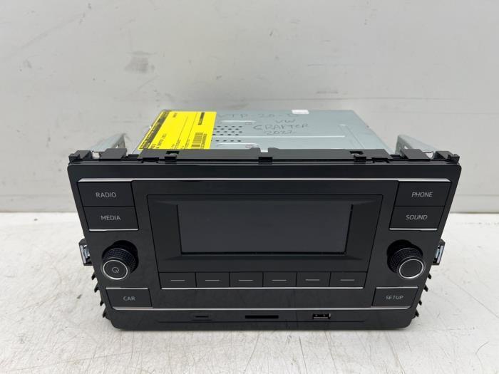 Radio van een Volkswagen Crafter, Auto-onderdelen, Elektronica en Kabels, Volkswagen, Gebruikt, 3 maanden garantie, Ophalen of Verzenden