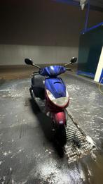 GEZOCHT vooronderkap/spadbord blauw vivacity, Fietsen en Brommers, Scooters | Peugeot, Ophalen