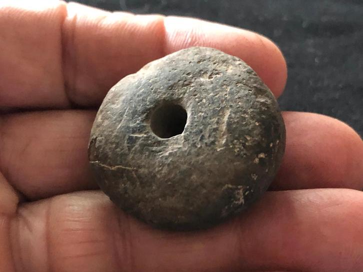 Keltisch Romeinse SPINSTEEN Bodemvondst 2100 jr oud INTACT !, Antiek en Kunst, Antiek | Keramiek en Aardewerk, Verzenden