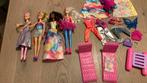 Barbie poppen en accessoires - complete set, Ophalen of Verzenden, Gebruikt, Barbie