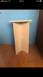 Houten bijzettafeltje / plantenstandaard, Huis en Inrichting, Woonaccessoires | Zuilen en Pilaren, Ophalen, Gebruikt