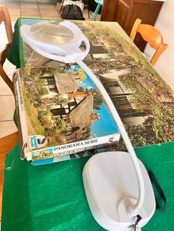 Nieuwe loeplamp vergroot 2x beschikbaar voor biedingen