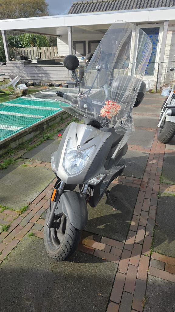 Z.g.a.n. scooter met nieuwe accu, Ophalen of Verzenden, Zo goed als nieuw, Benzine, Overige modellen