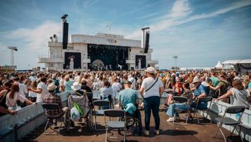 GEZOCHT: 2x Concert at Sea Mindervalide kaart vd zaterdag beschikbaar voor biedingen