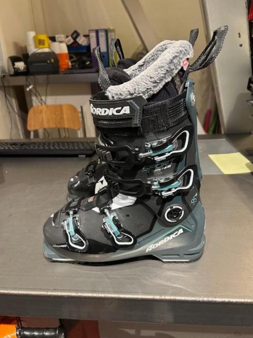 Nordica Sportmachine 3 95W Dames Skischoenen maat 25,5 (39), Sport en Fitness, Skiën en Langlaufen, Zo goed als nieuw, Schoenen