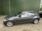 BMW 1-Serie 118I 210PK Automaat, Auto's, BMW, 65 €/maand, Achterwielaandrijving, Zwart, 4 cilinders