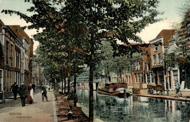 Gouda - Turfsmarkt - Kanaal met schuit, Verzamelen, Ansichtkaarten | Nederland, Gelopen, Zuid-Holland, 1920 tot 1940, Ophalen of Verzenden