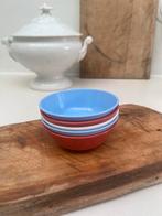 Jaren 60 Plastic Pindaschaaltjes - Set van 60, Overige materialen, Gebruikt, Ophalen of Verzenden, Schaal of Schalen