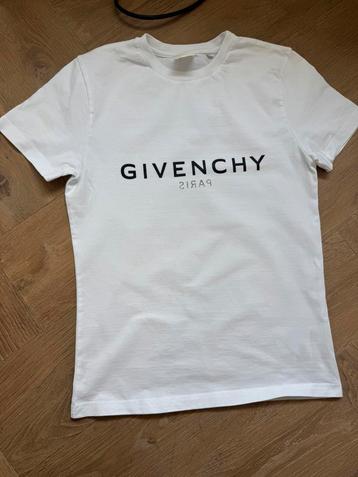Givenchy tshirt 152 beschikbaar voor biedingen