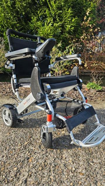Opvouwbare lichtgewicht elektrische rolstoel Smart Chair beschikbaar voor biedingen