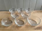 8 Vintage Arcoroc schelp schelpen schaaltjes kommetjes, Huis en Inrichting, Keuken | Servies, Ophalen of Verzenden, Overige stijlen