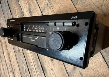 Grundig Stereo Oldtimer Autoradio met Cassettespeler beschikbaar voor biedingen