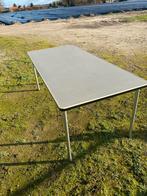 Gispen Eettafel - Tijdloos Design met Gebruikerssporen, Huis en Inrichting, Tafels | Eettafels, Ophalen, Gebruikt, 200 cm of meer