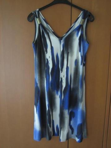 Luchtig zomers blauw-wit hemdjurkje ELISA CORTES 48 snazzeys beschikbaar voor biedingen