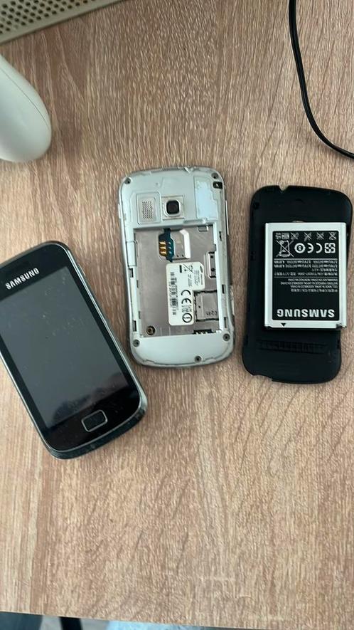 Twee Samsung Galaxy Mini 2 (GT-S6500D), Telecommunicatie, Mobiele telefoons | Samsung, Zo goed als nieuw, Zwart, Ophalen of Verzenden