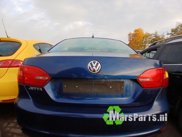 Achterklep van een Volkswagen Jetta (LP5W), Auto-onderdelen, Carrosserie en Plaatwerk, Achterklep, Volkswagen, Gebruikt, 3 maanden garantie